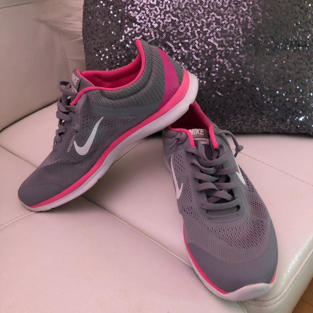 Nike woman’s sneakers